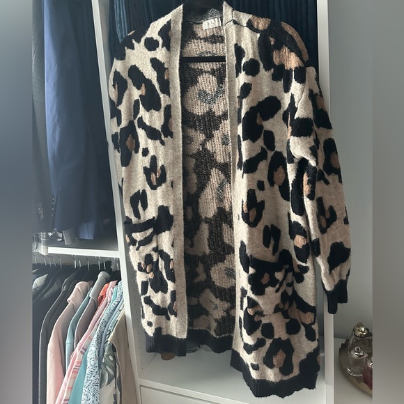 Alter’d State Cheetah Long Line Caridgan - Picture 1 of 6